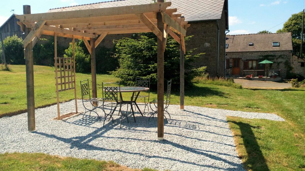 La Cloue Bed & Breakfast Sainte-Marie-du-Bois  Exterior photo