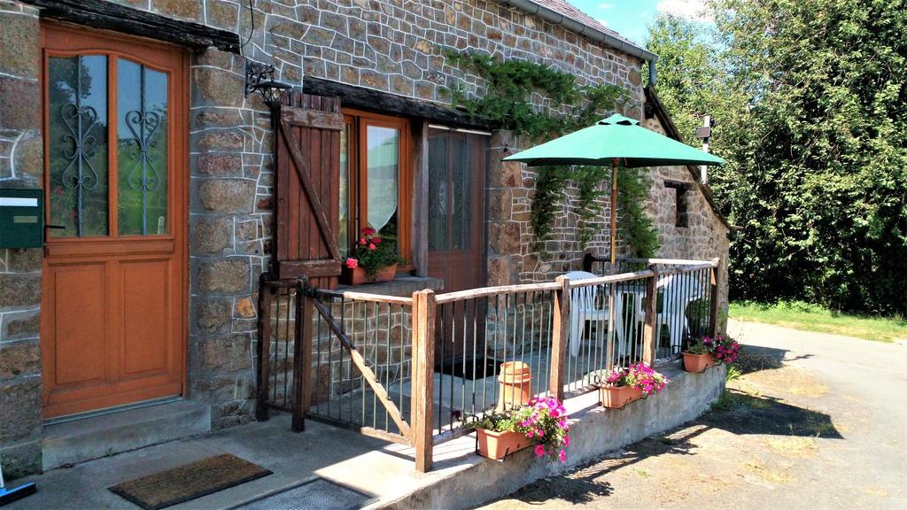 La Cloue Bed & Breakfast Sainte-Marie-du-Bois  Exterior photo