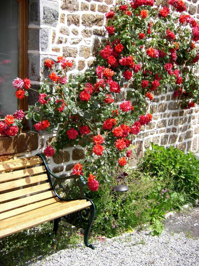 La Cloue Bed & Breakfast Sainte-Marie-du-Bois  Exterior photo